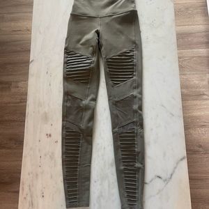 alo - green moto leggings